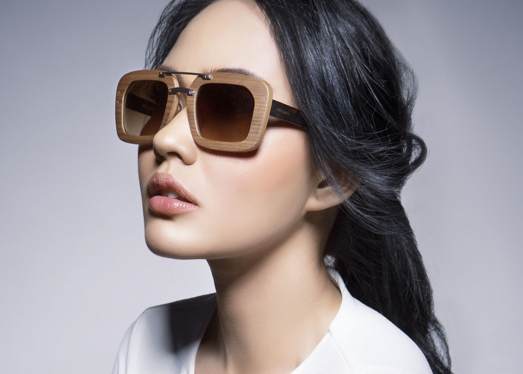 Kacamata Kayu