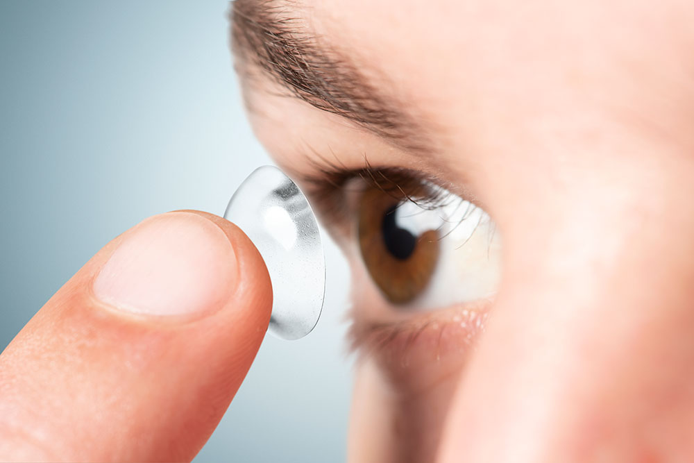 Pakai Softlens, Siapa Takut?!